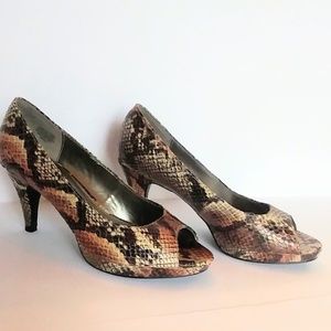 Bandolino Open Toe Heals